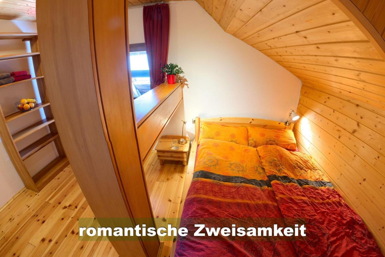 Wohlfuehl-Ferienwohnung 80 Qm, 8 Personen, Aussicht & Heimkino Todtnau Εξωτερικό φωτογραφία